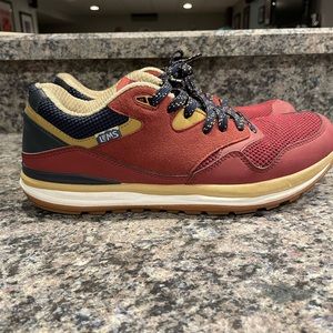 Lena Trailhead shoes